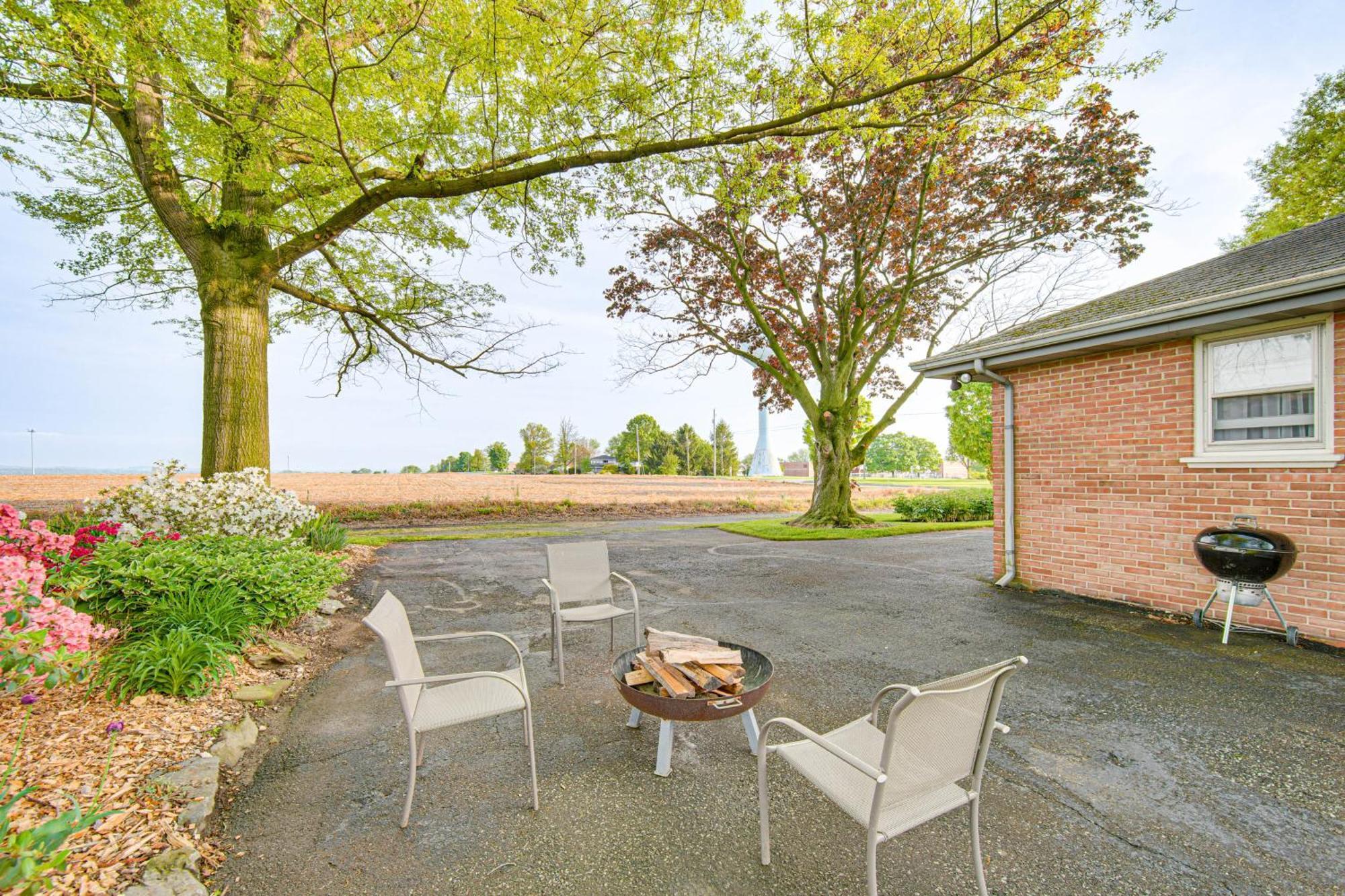 Villa Sunny Lancaster Gem, 4 Mi To Dutch Wonderland Extérieur photo